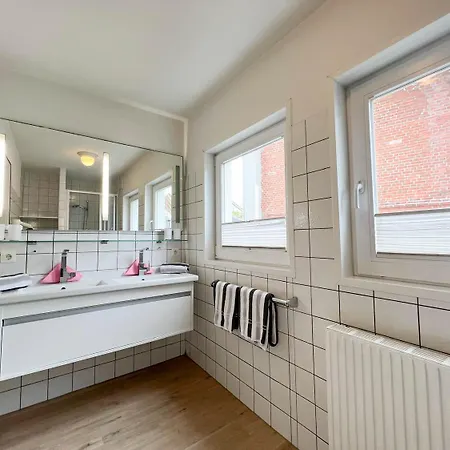 Haus Friesland - 1 Apartmán *